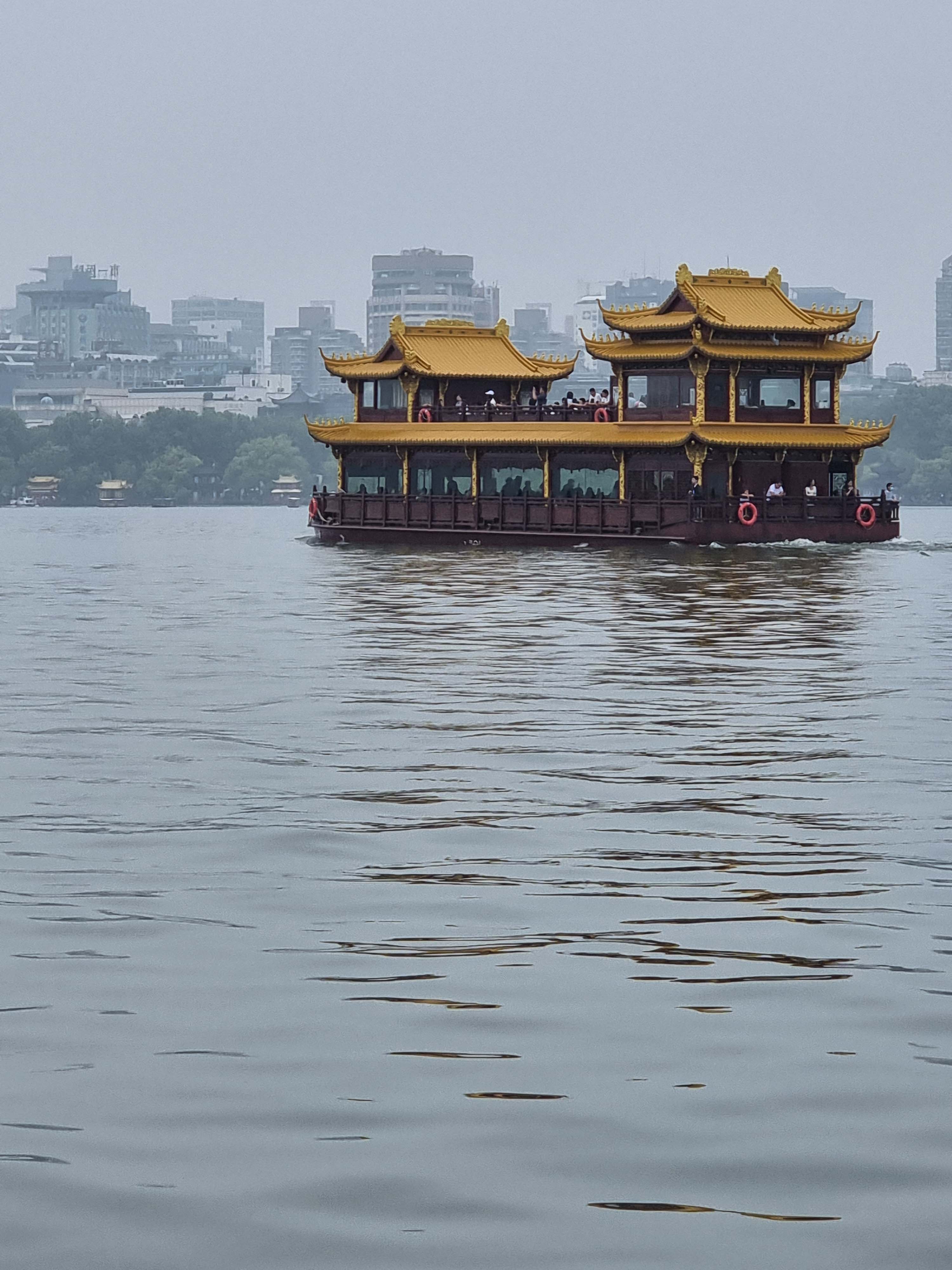 dovolena-cina-jezero-2024